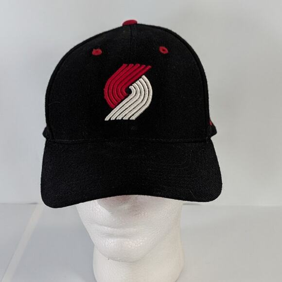 Nike Portland Trail Blazers Embroidered Logo Wool Strapback Cap Hat OS Black - Picture 3 of 8